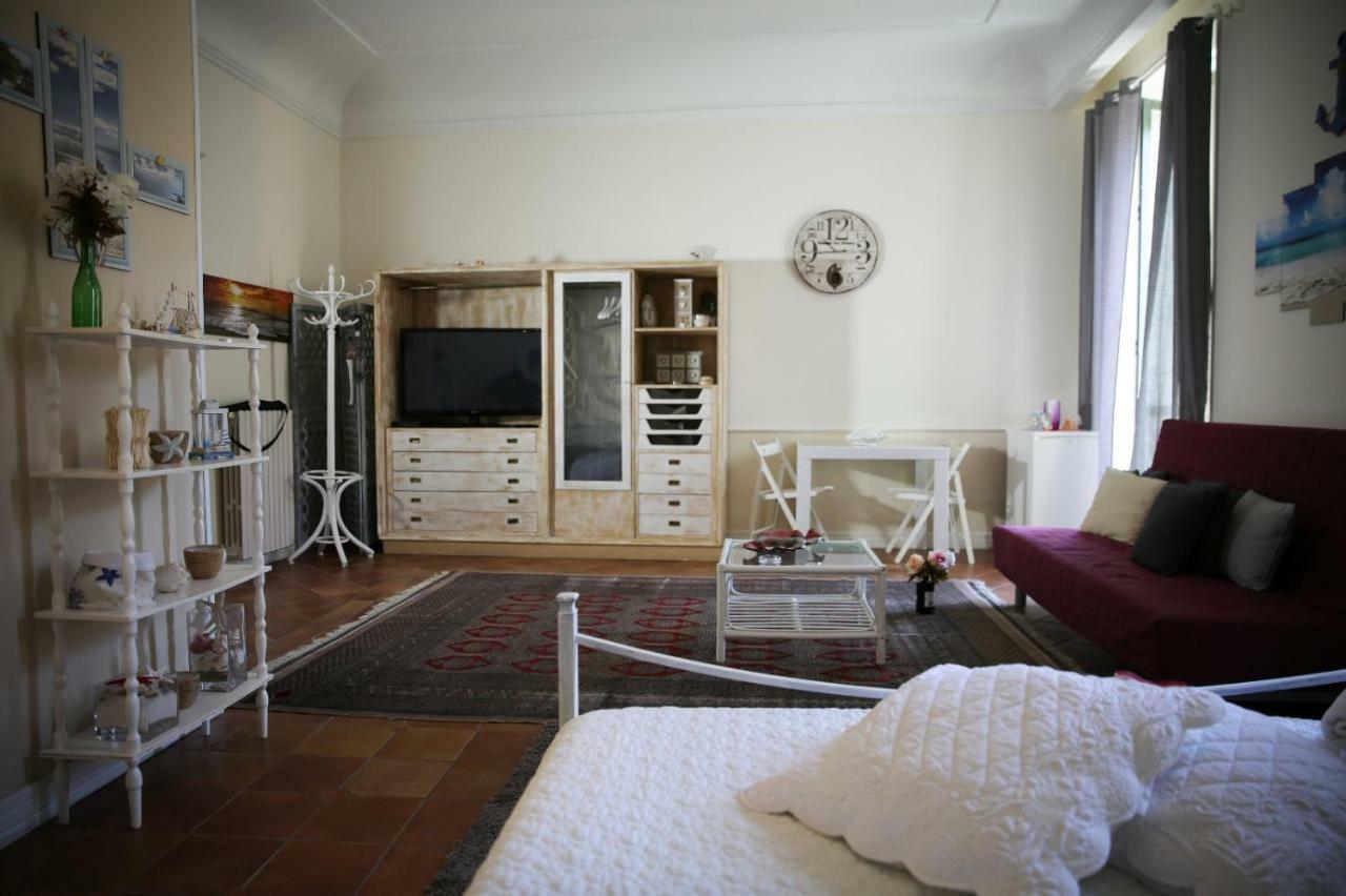 Bianca Suite B&B Салерно Екстериор снимка