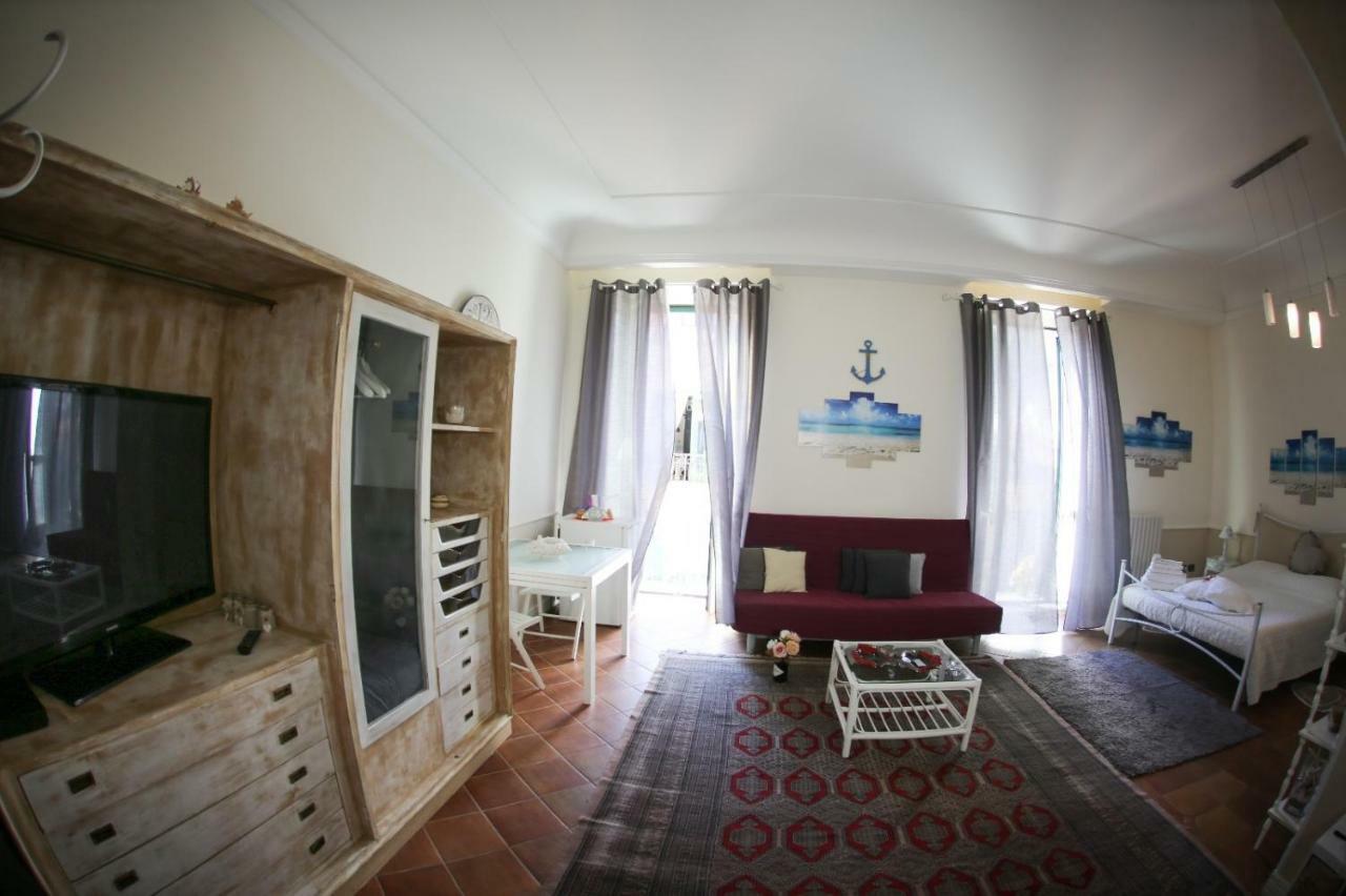 Bianca Suite B&B Салерно Екстериор снимка